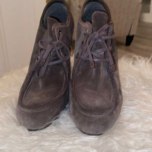 Stuart Weitzman grey suede lace up booties